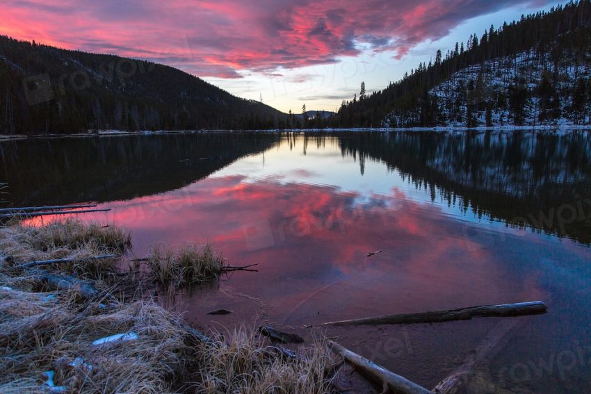 Sunrise at North Twin Lake